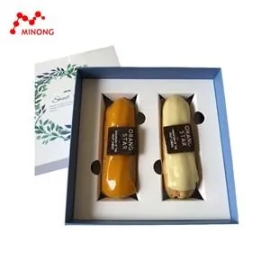 Scatole regalo di carta bianca